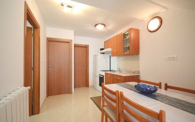 Apartments and Room Mirjana