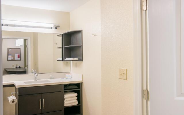 Candlewood Suites Bay City, an IHG Hotel