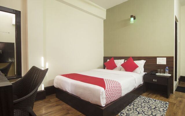 OYO 17039 Hotel Omkar