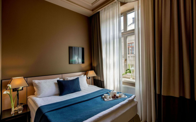 Astoria Hotel