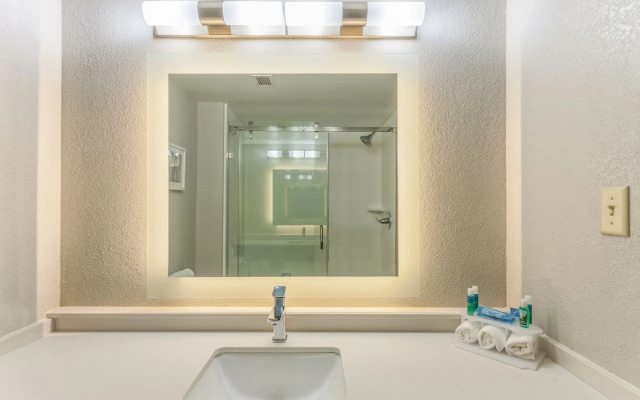 Holiday Inn Express & Suites Augusta West - Fort Gordon by IHG