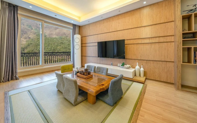 Gapyeong Chengpyeong Caviar Pension