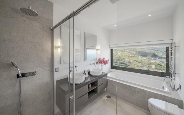 Seacrest (Madeira Villas)