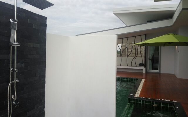 Jira Pool Villa