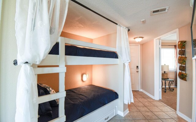 Seascape 2216 Hotel Room
