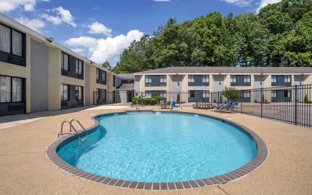 Rodeway Inn Tuscaloosa near University