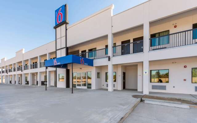 Motel 6 Channelview, TX