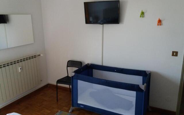 Guido's Apartment "Villa Romana"