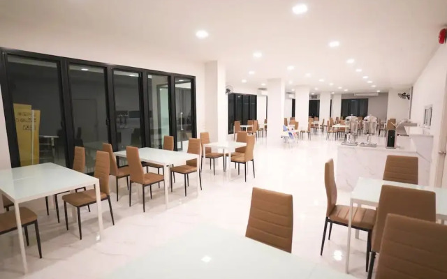 The Space Hotel Lampang