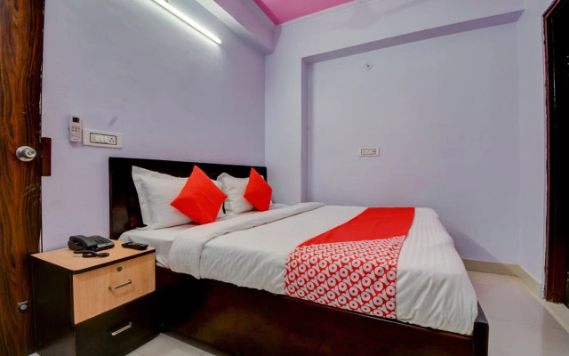 Flagship 19036 Hotel Royal Raj