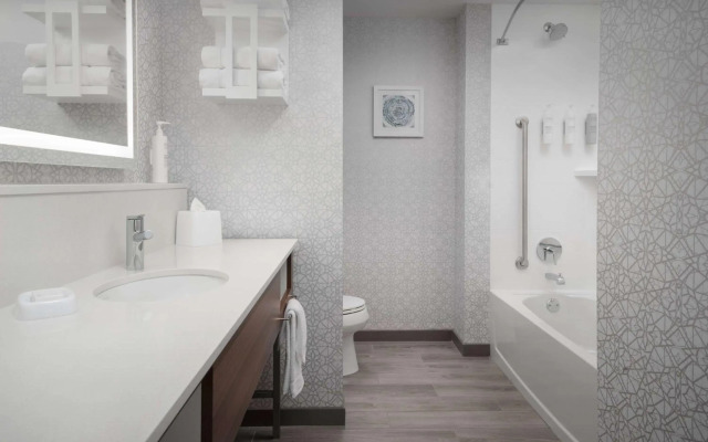 Hampton Inn & Suites Naples South