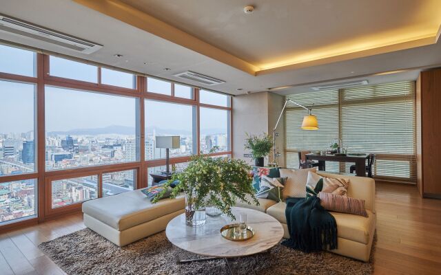 The Classic 500 Pentaz Executive Residence