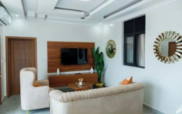 Tranquil Point Residence