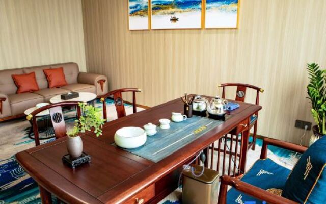 Huakang International Hotel