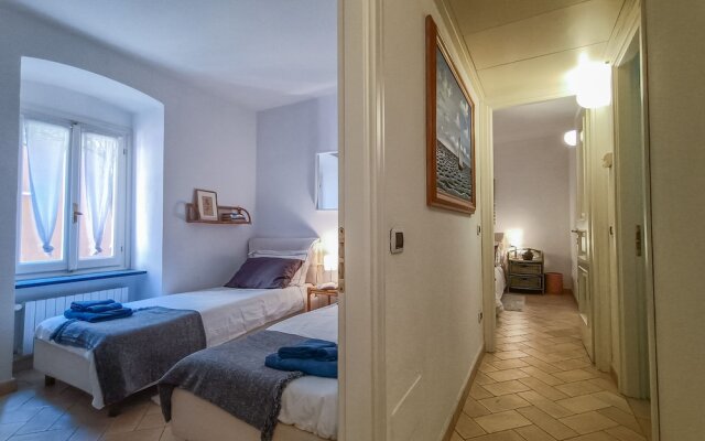 JOIVY Villa Milva W/ Car Park Beside The Beach