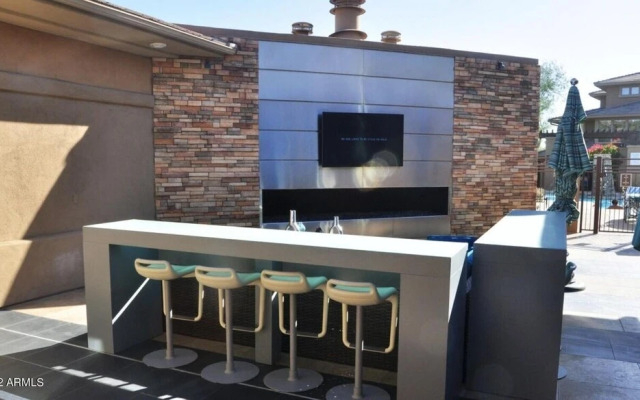 Villa Edge 2 Bedroom Condo by RedAwning