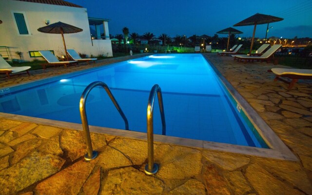 Kyparissia Blue Luxury Rooms & Suites