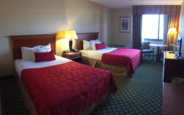 Mystic River Hotel & Suites Near Casinos