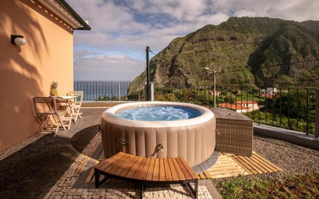 Faj do Amo by Atlantic Holiday