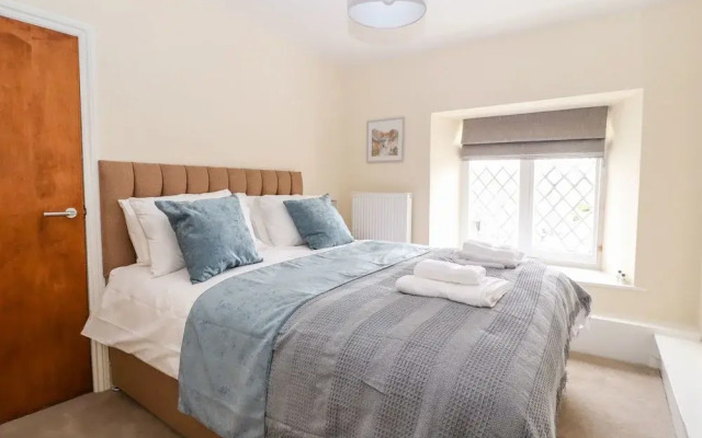 Blue Lion Hotel Apartment