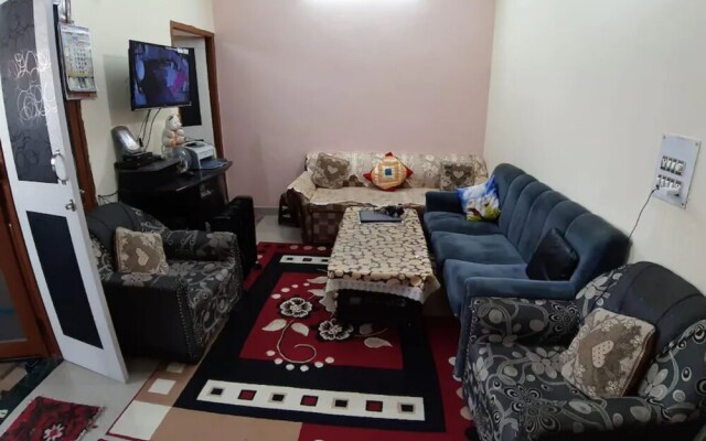 Goroomgo Hotel Ambika House Dehradun