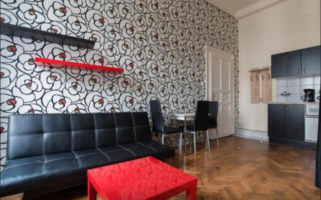 SparrOwl Apartments