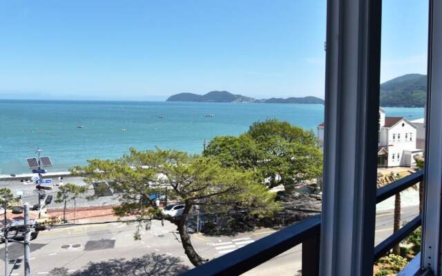 Tiffany Resortel