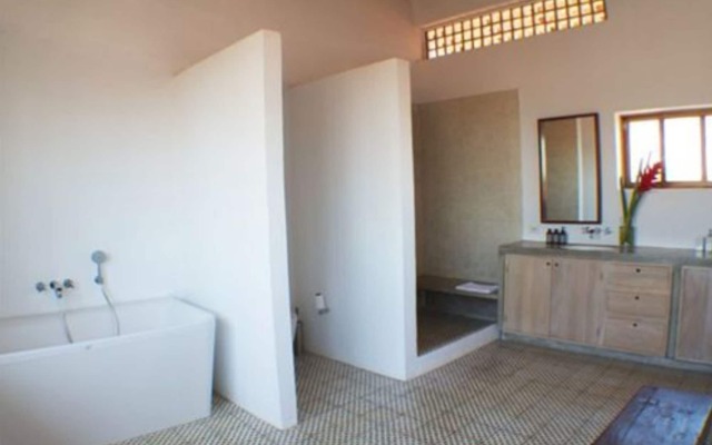 Los Patios Hotel