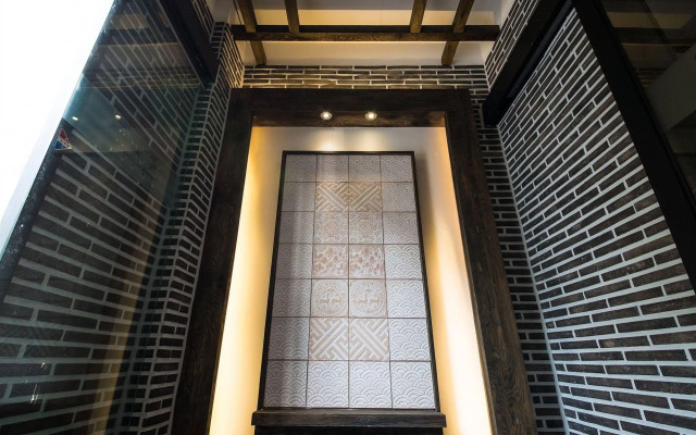 Smart Tourist Hotel