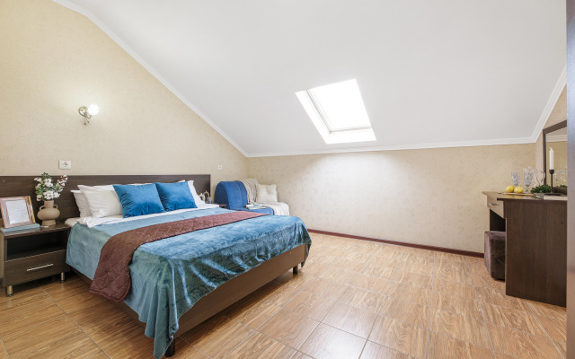 Отель Атлас