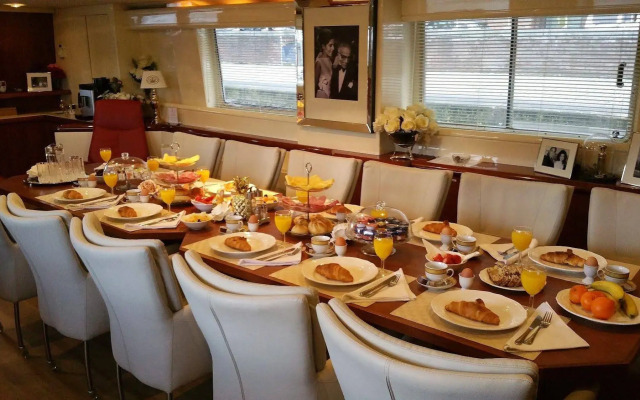 Christina Onassis Yachthotel