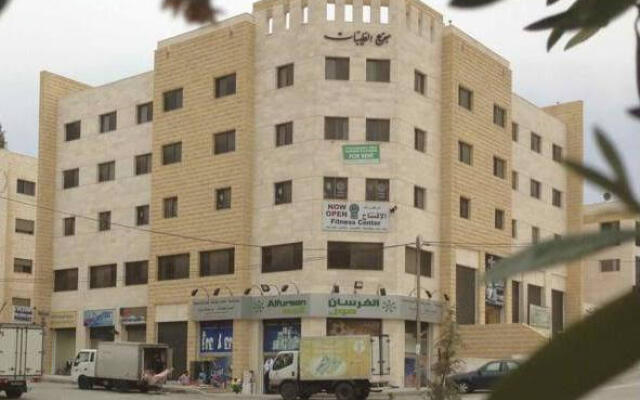 Al Tayebat Apartment