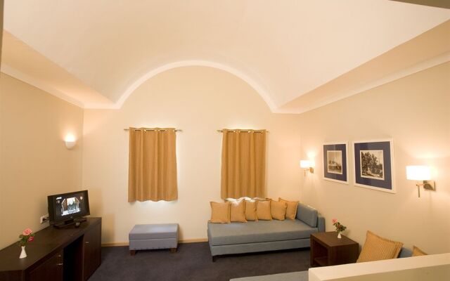 Lakitira Suites