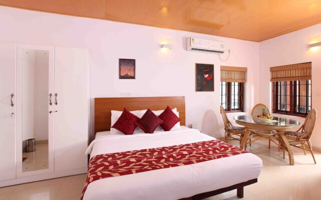 Saro Lake County Hotel