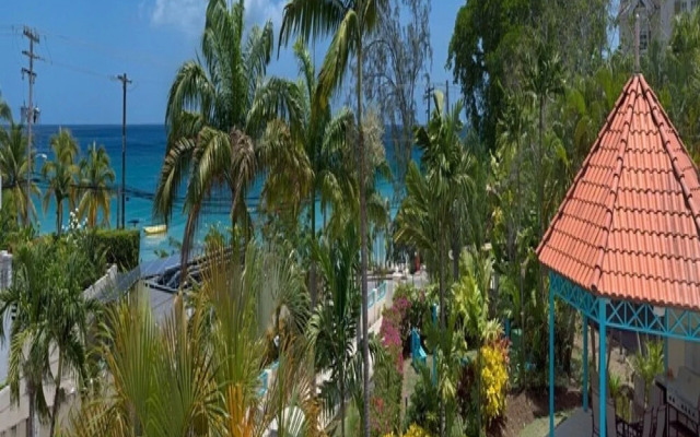 Sunny Vacation Villa 72