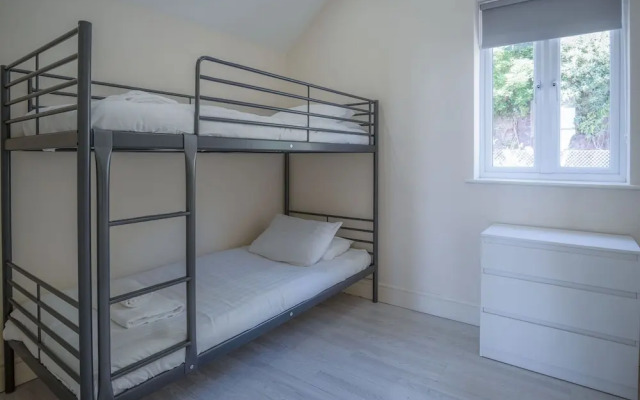 Caldey - 2 Bedroom Apartment - Pendine