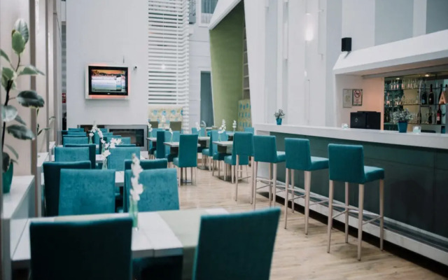 Atrium Fashion Hotel
