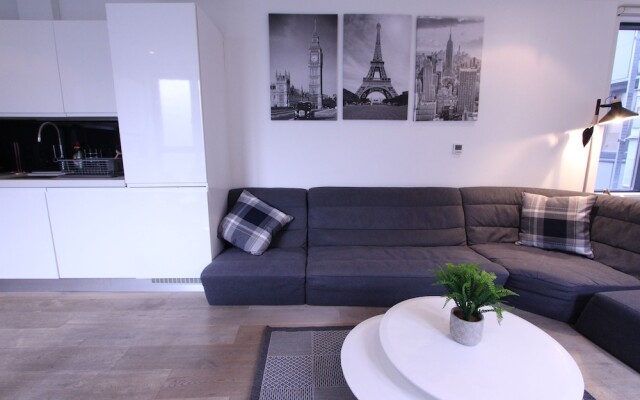 Modern 2 Bedroom Apart in heart London