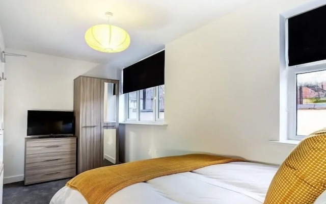 Townhouse Plus @ 166 Edleston Road Crewe
