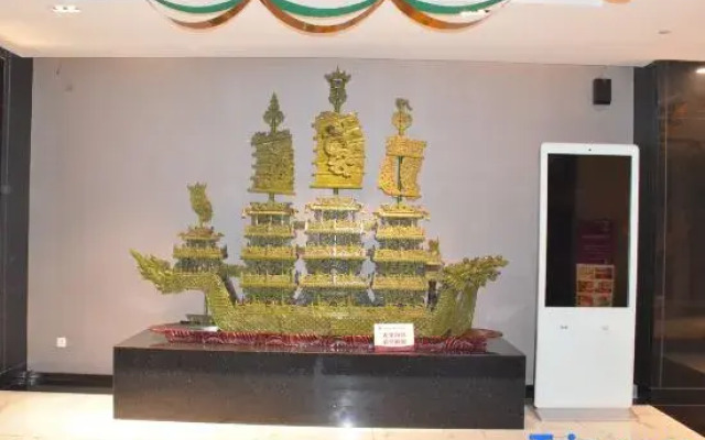 Urumqi weiyi Jinyuan Hotel (Bayushan Branch)