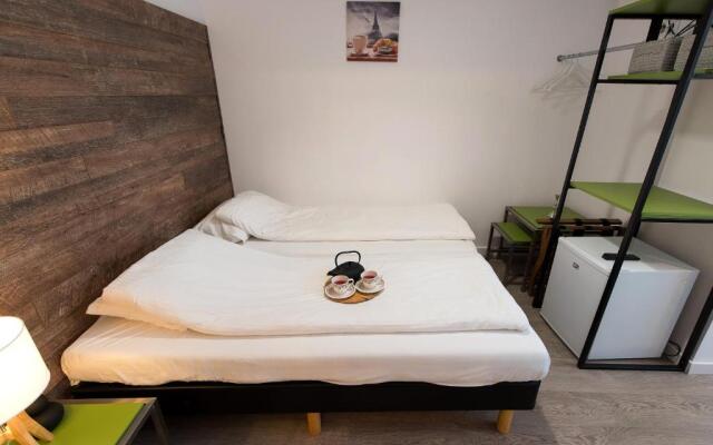 Ultra Central Bohemian Apartment 1