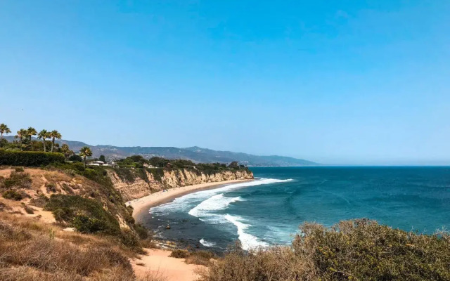 The Anza - A Calabasas Hotel