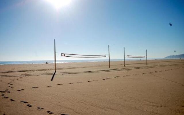 Lets Holidays Beach Apartment