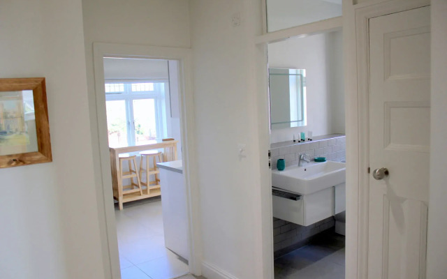 Peymans - The Luxurious Duplex Serviced Apartment