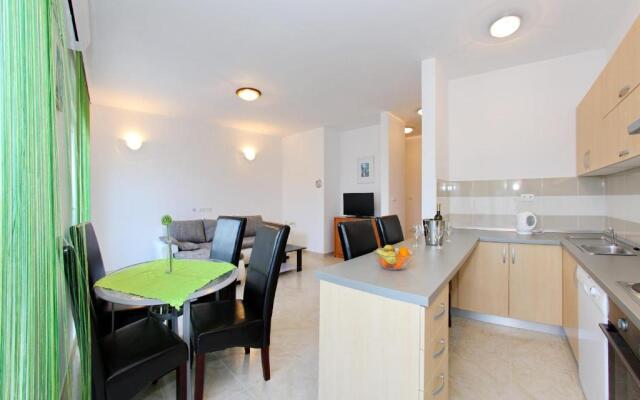 Apartment Village Nin