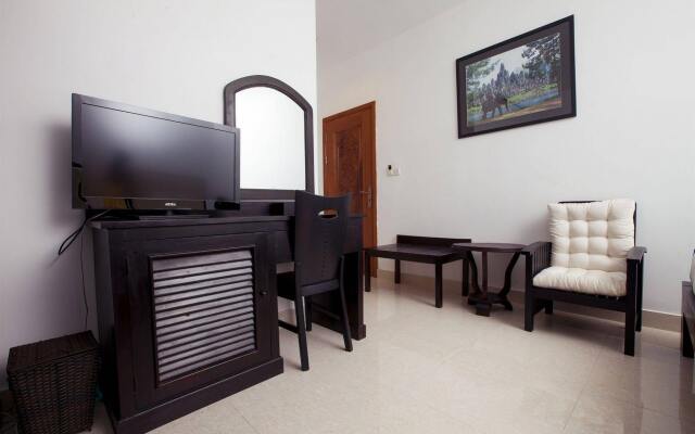 HomeFeel CS Hotel
