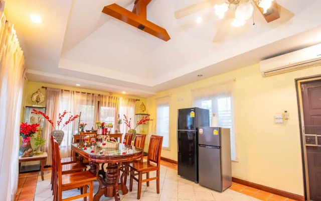 4BDR Private pool Bali style villa Siya