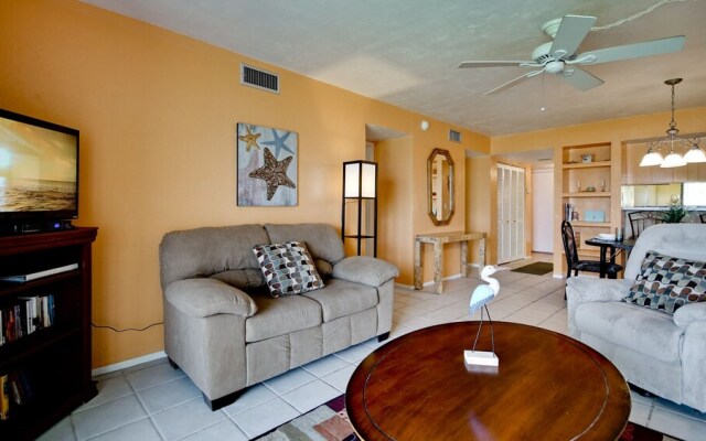 Runaway Bay Resort by BBG