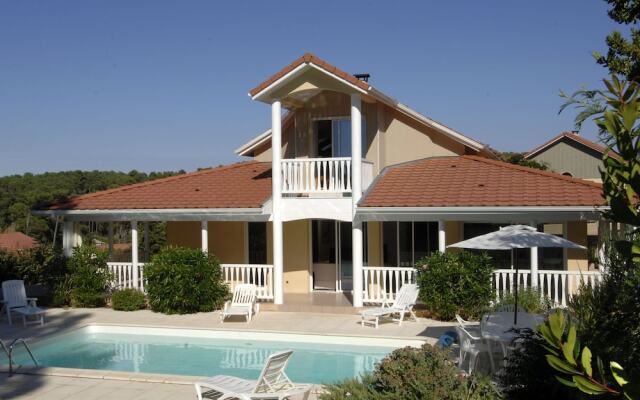 Beautiful Villa With a Private Pool Behind the Dunes