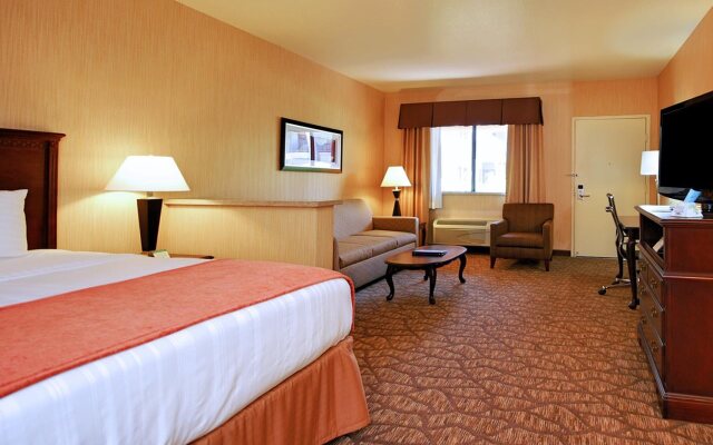 Best Western San Dimas Hotel & Suites